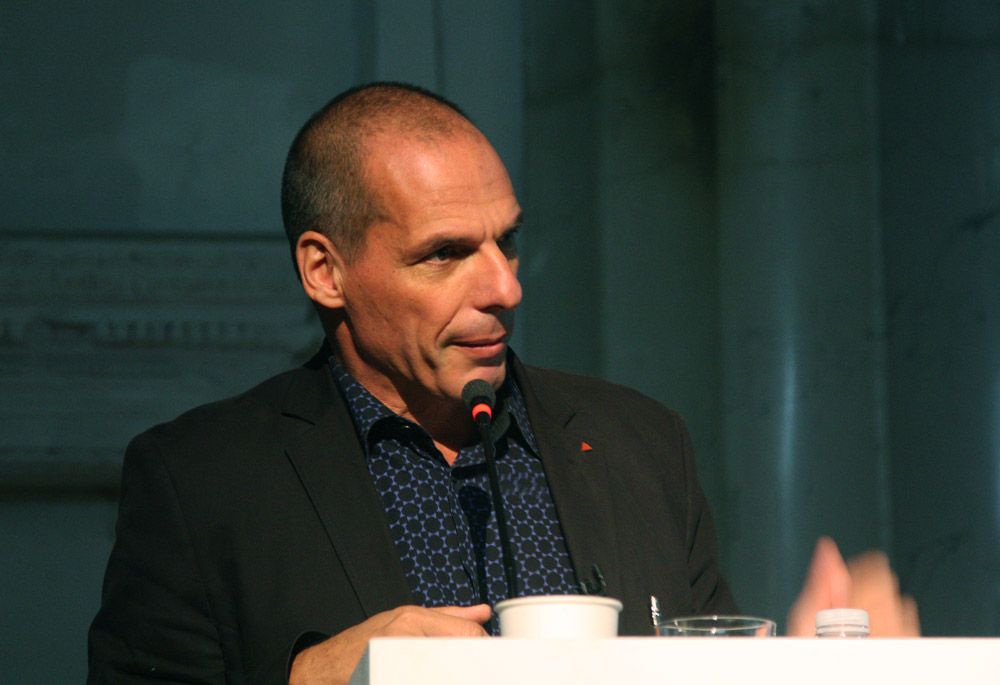 Yanis Varoufakis su Crypto, la Sinistra e il Tecno-Feudalesimo - DiEM25  Communications